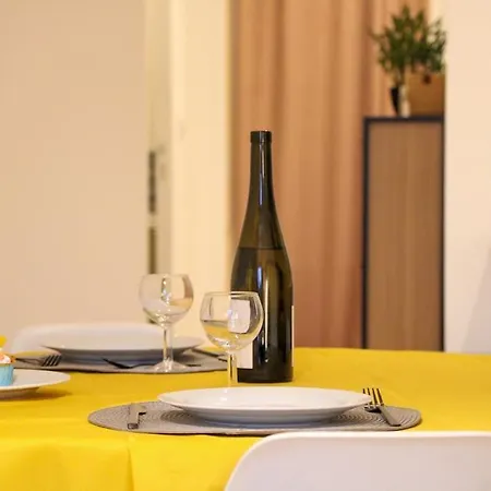 Apartment Confortable Proche Des Commodites Moncel-les-Luneville