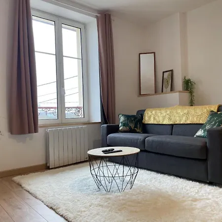 Apartment Confortable Proche Des Commodites